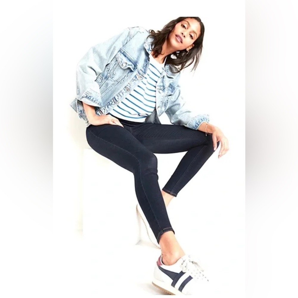 Old Navy Women's Navy Super Skinny Rockstar Jeggings